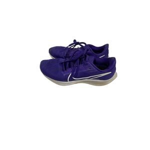 Nike air zoom pegasus purple size 8